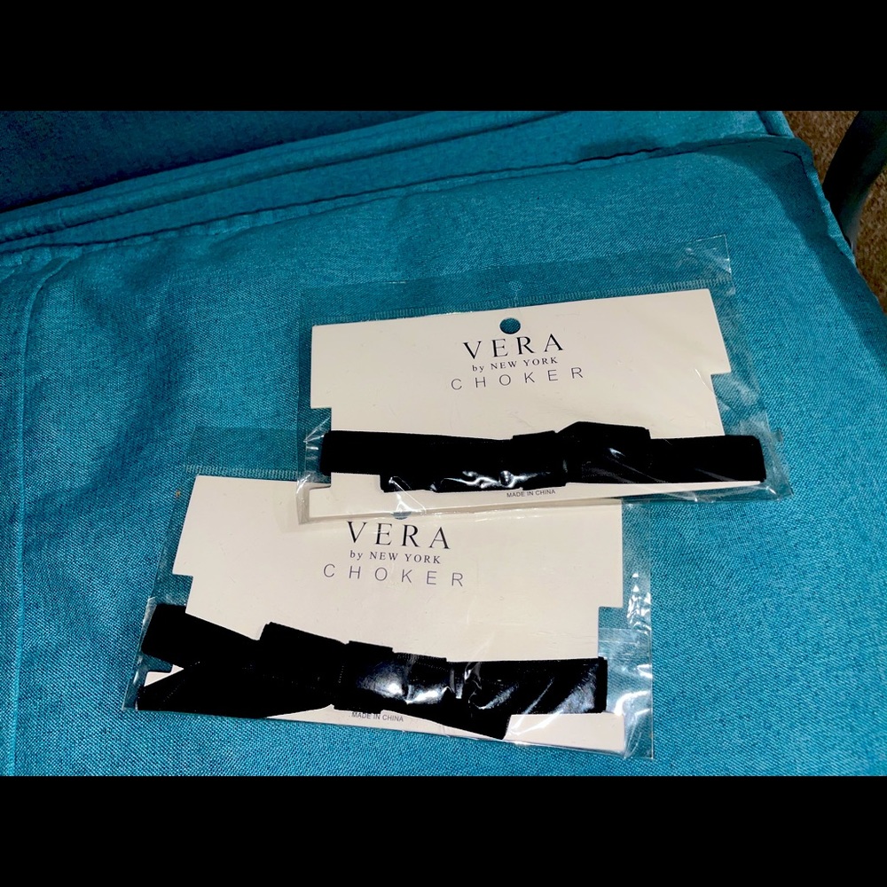 Vera by New York choker